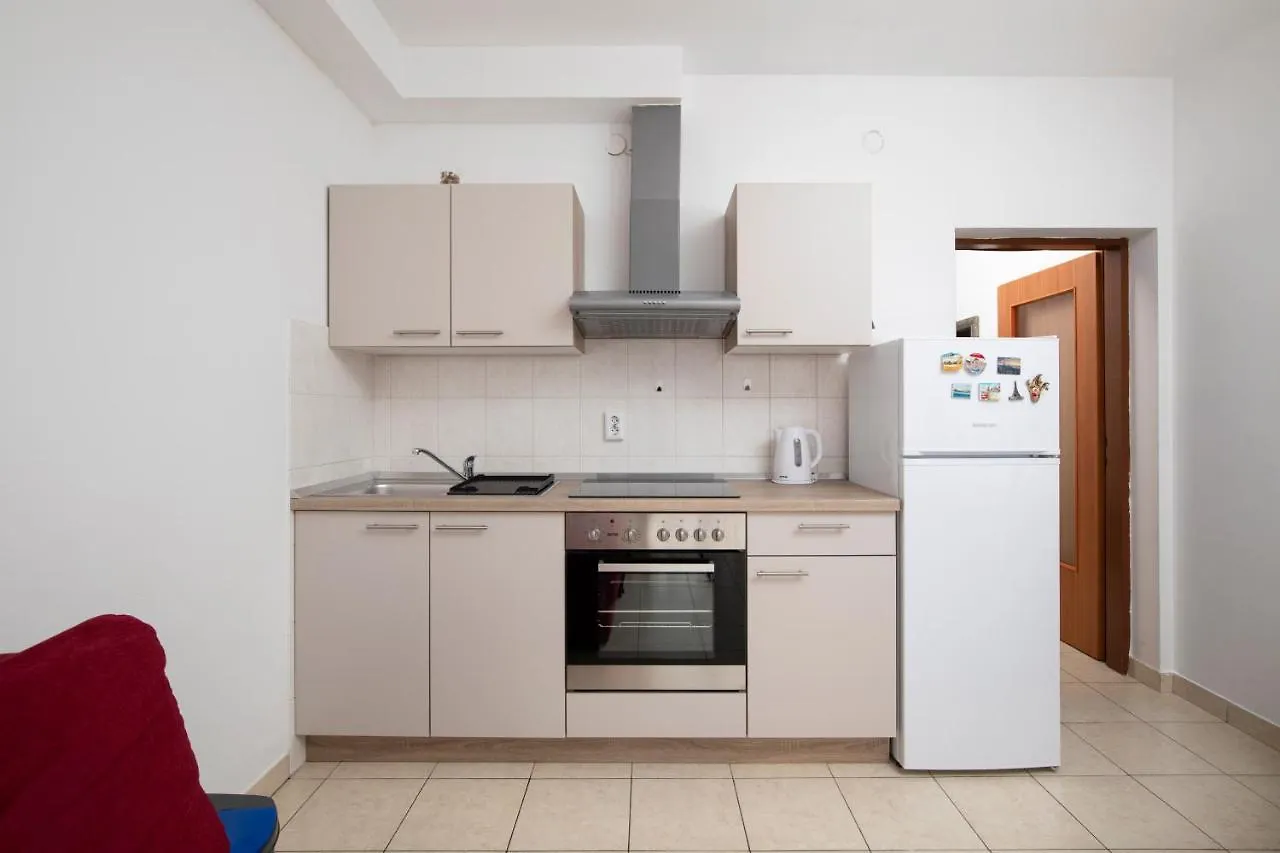 Sunny Apartment Valbandon Fažana