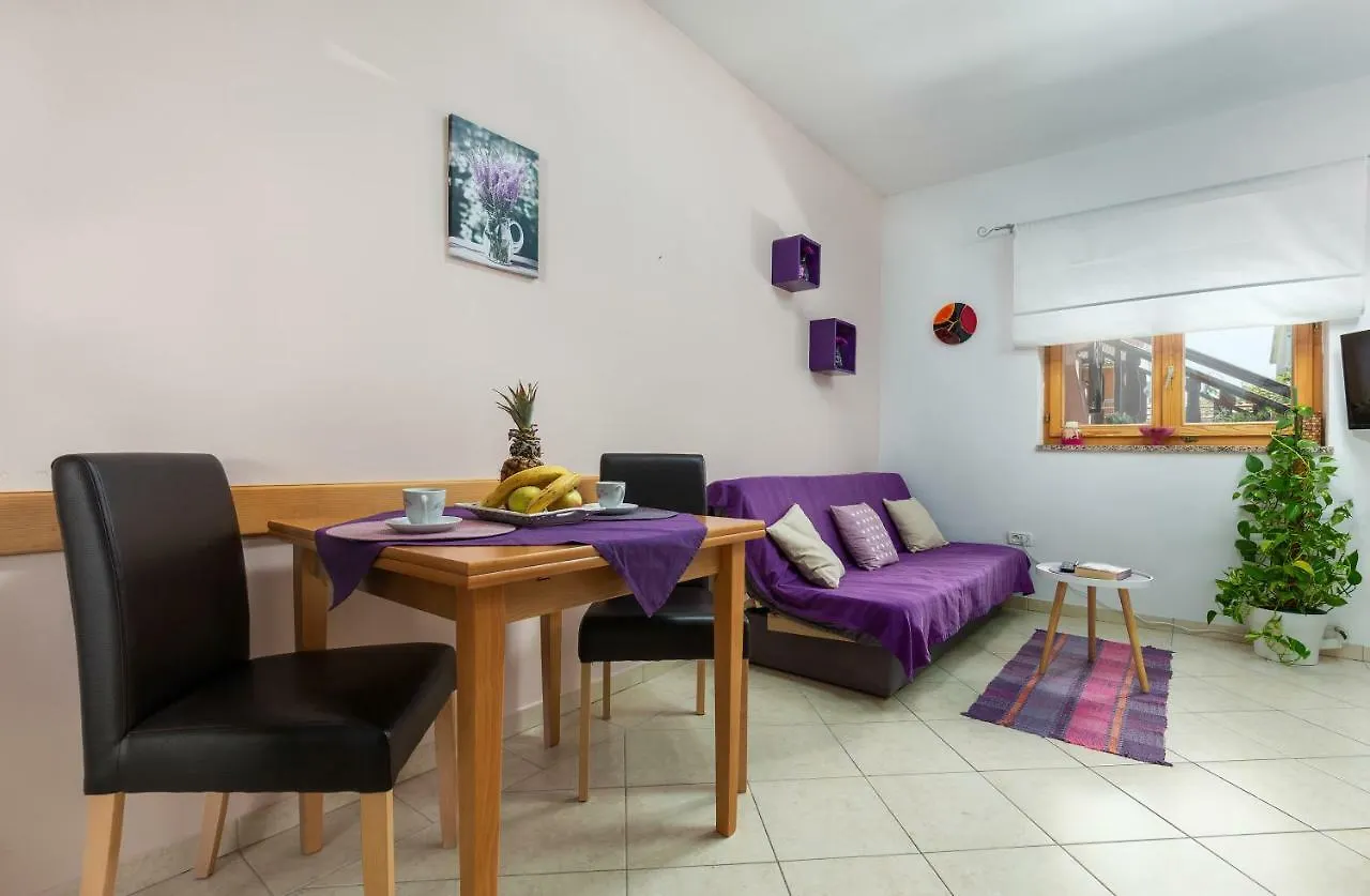 Sunny Apartment Valbandon Фажана 0*,  Хорватия
